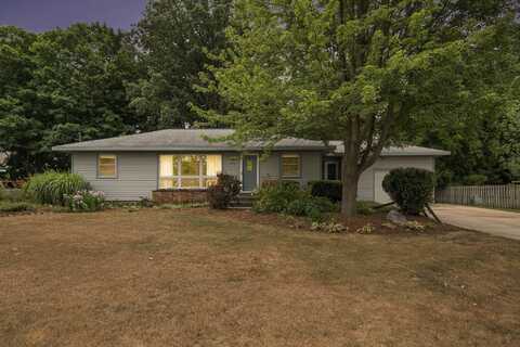1200 Elmwood Drive, Jenison, MI 49428