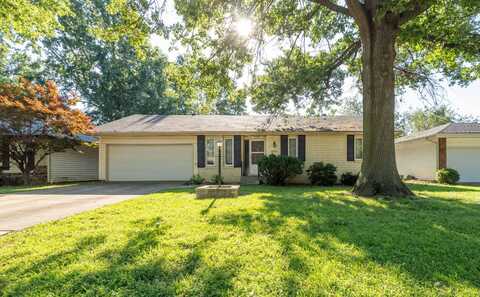 2924 S Roanoke Avenue, Springfield, MO 65807