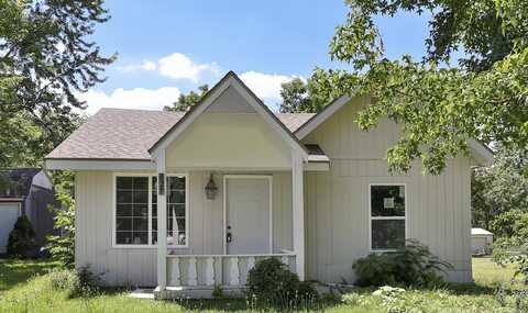 827 S Griffith Avenue, Aurora, MO 65605