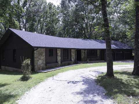2386 W Deer Trail Court, Nixa, MO 65714