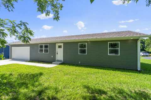407 W Adamson Street, Miller, MO 65707