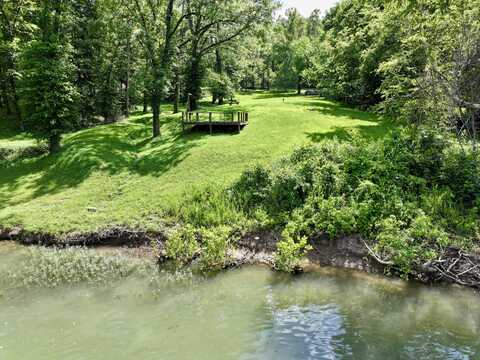 000 Carter 133, Van Buren, MO 63965