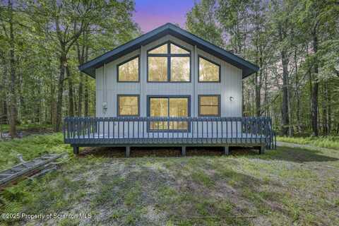 127 Livingston Lane, Gouldsboro, PA 18424