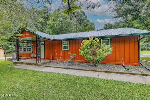 609 Cartertown Road, Gatlinburg, TN 37738