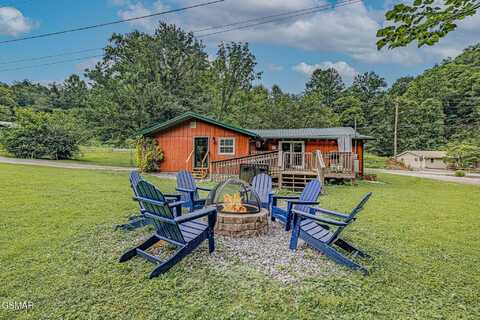 609 Cartertown Road, Gatlinburg, TN 37738