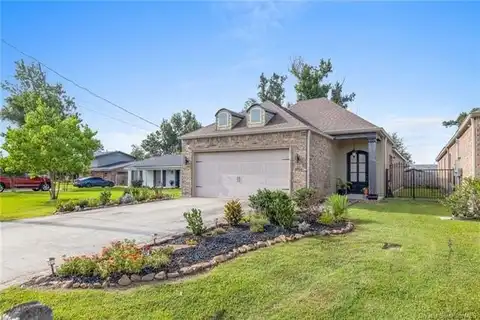 1717 Woodland Drive, Lake Charles, LA 70605