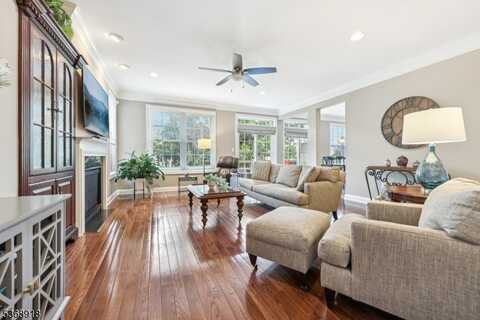 60 Henning Ter, Denville, NJ 07834