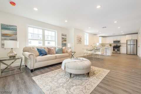35 2nd St, Fanwood, NJ 07023