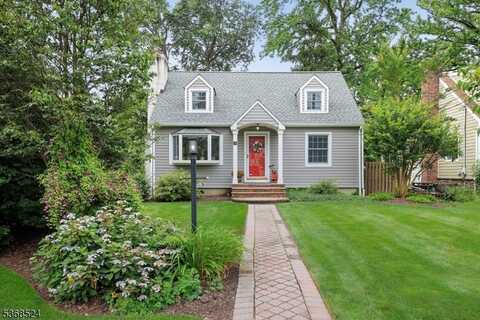 956 Summit Ave, Westfield, NJ 07090