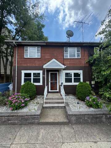 329 W Broadway, Paterson, NJ 07522