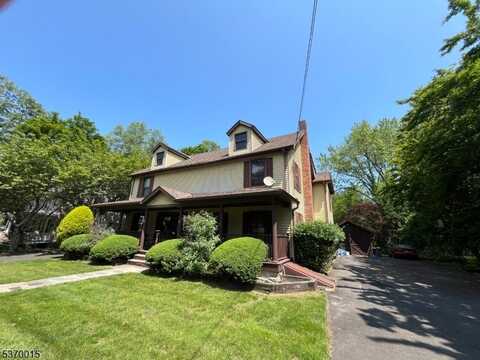 15 Cottage Pl, Allendale, NJ 07401