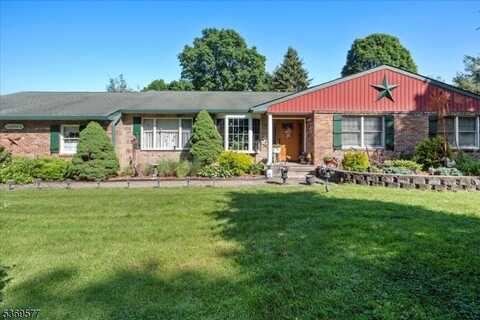 922 Warwick Tpke, Vernon, NJ 07421