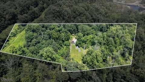 77 Voorhis Rd, Kinnelon, NJ 07035