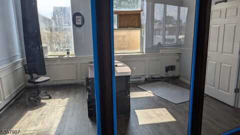 1 W Westfield Ave, Roselle Park, NJ 07204