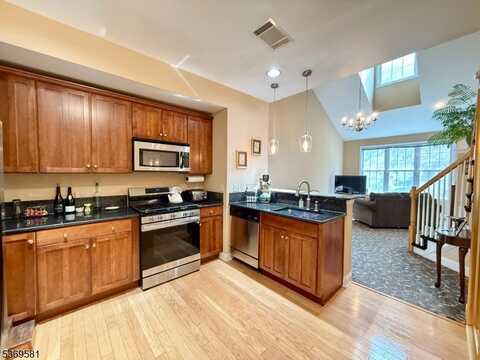 8419 Sanctuary Blvd, Riverdale, NJ 07457