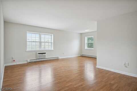 206 Main St, Millburn, NJ 07041