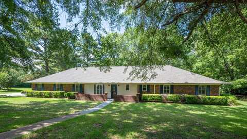 503 Colonial Circle, Starkville, MS 39759