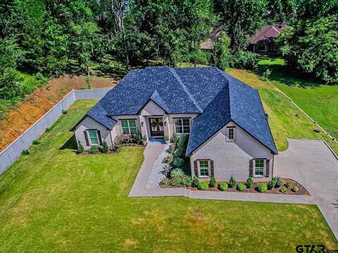 15883 Crazy Horse Dr, Lindale, TX 75771