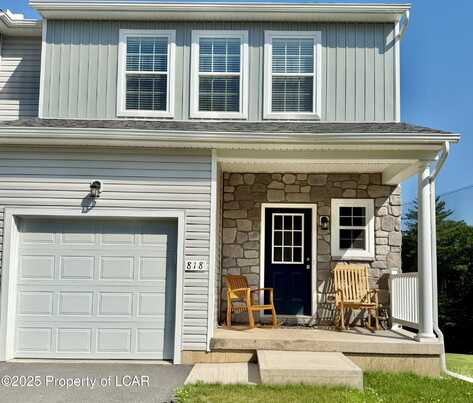 818 Champions Drive, Drums, PA 18222