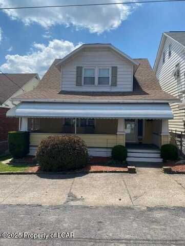 900 Peace Street, Hazleton, PA 18201