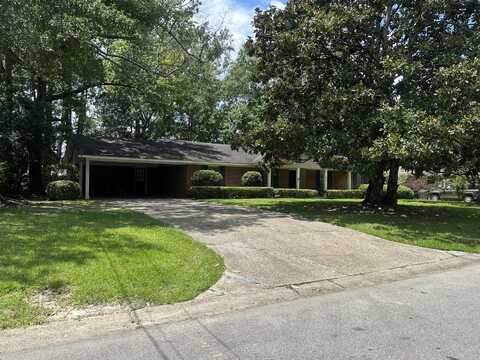 605 Woodland Hills, Hattiesburg, MS 39402