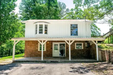 522 Southgate Rd., Hattiesburg, MS 39401