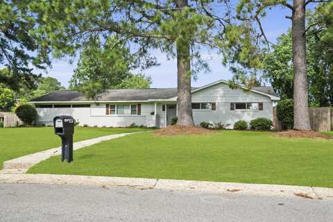 307 Hillendale Dr., Hattiesburg, MS 39402