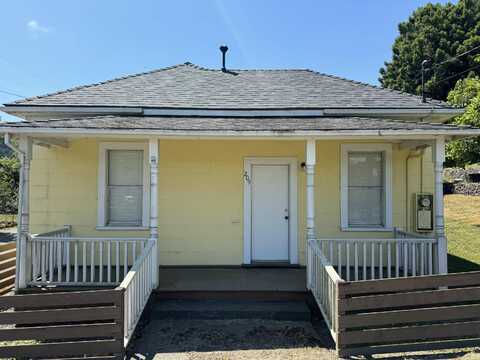 209 Monument Road, Rio Dell, CA 95562