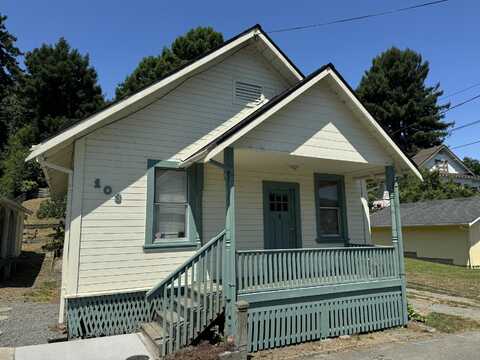 103 Dean Creek Road, Rio Dell, CA 95562