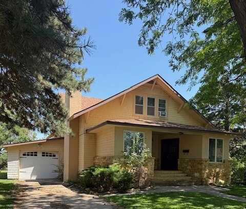608 E 4th St, Kinsley, KS 67547