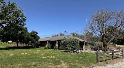 1052 NE K 156, Claflin, KS 67525