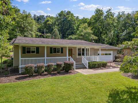 33 Shawnee Oaks Dr, Huntington, WV 25705