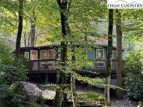 253 River Road 1, Banner Elk, NC 28604