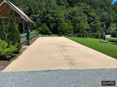 115 Wildflower Road, Scaly Mountain, NC 28775
