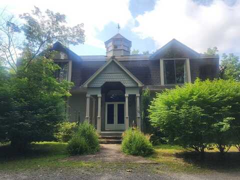 11521 Old Town Road, Huntingdon, PA 16652
