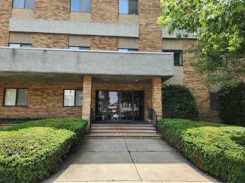 86 WEST 33RD ST, Bayonne, NJ 07002
