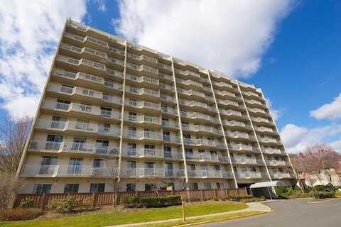 1055 RIVER RD, Edgewater, NJ 07020