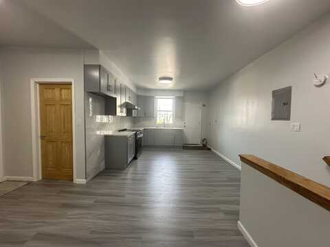 599 OCEAN AVE, Greenville, NJ 07305