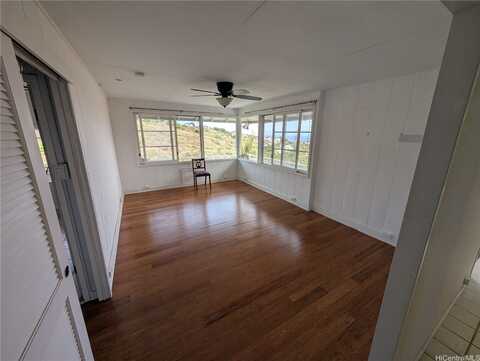 1609a Iwi Way, Honolulu, HI 96816