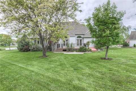 15733 Pine Circle, Basehor, KS 66007