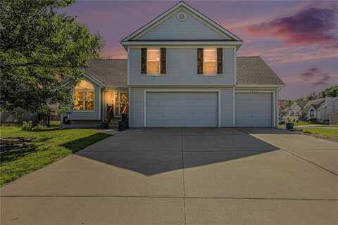 2417 SW Woodhaven Lane, Lees Summit, MO 64082