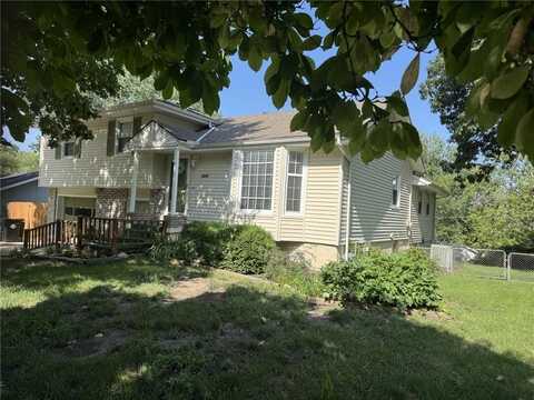 1616 Lee Lane, Pleasant Hill, MO 64080