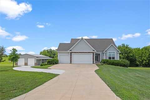17311 Blue Moon Lane, Tonganoxie, KS 66086