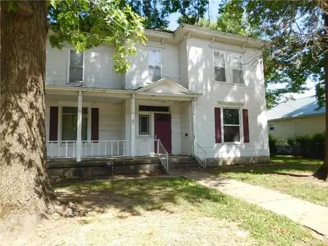 420 N Washington Street, Nevada, MO 64772
