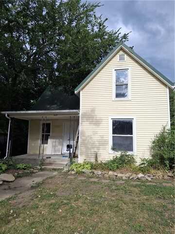 608 N Cedar Street, Ottawa, KS 66067