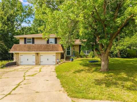 1621 NE Rosewood Circle, Kansas City, MO 64118