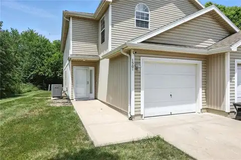 1501 SW Shelby Drive, Lees Summit, MO 64081