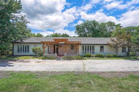 9730 State Line Road, Leawood, KS 66206