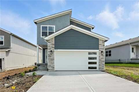 717 Glenn Circle, Raymore, MO 64083