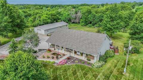 23708 S Southcrest Drive, Peculiar, MO 64078